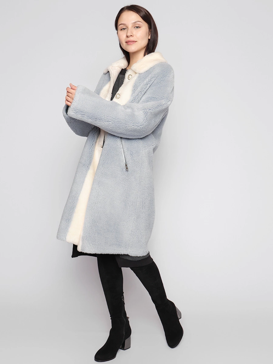 Двухцветное пальто на пуговицах-жемчужинах